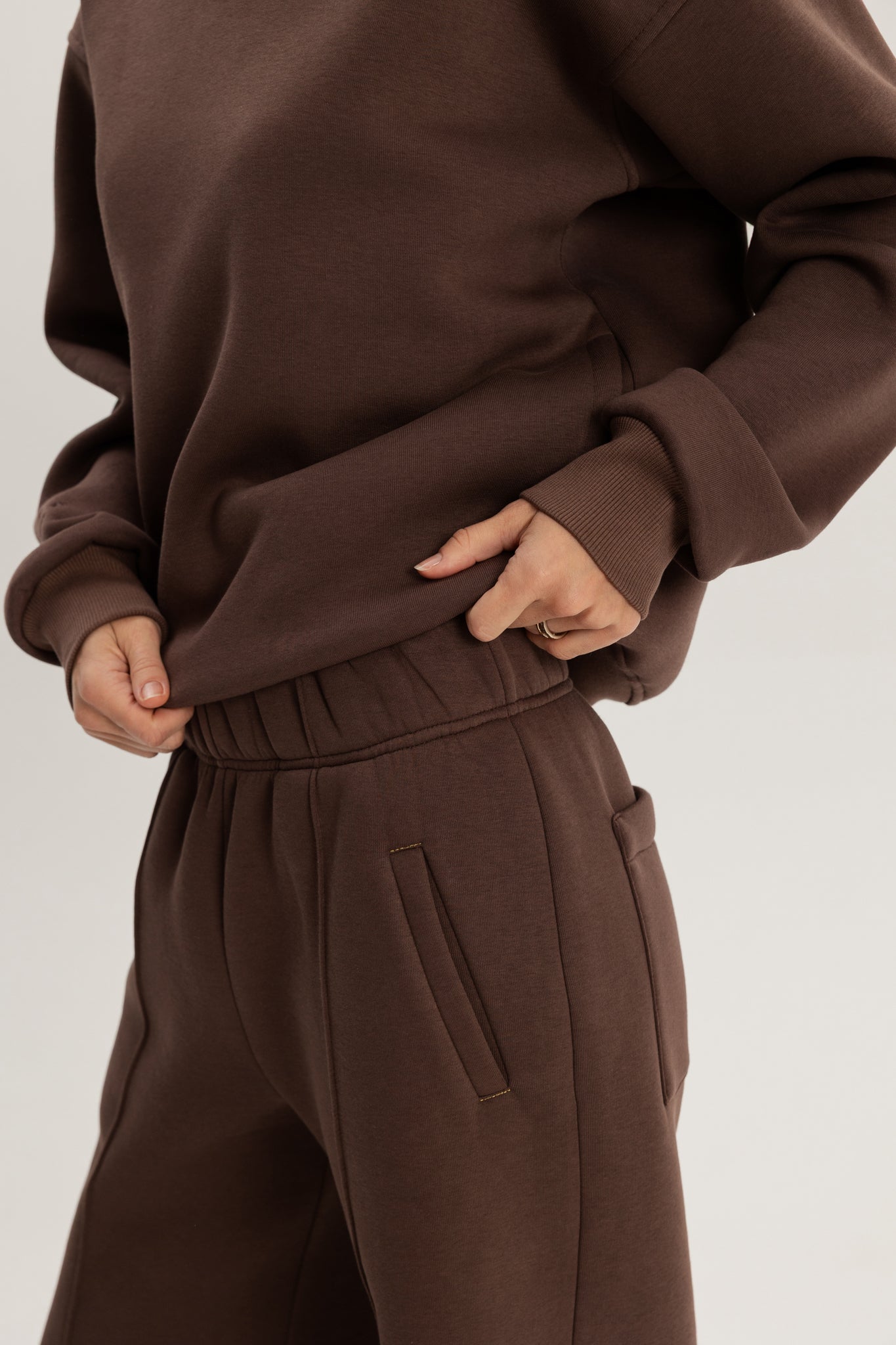 Stella Sweatshirt in Chocolate
