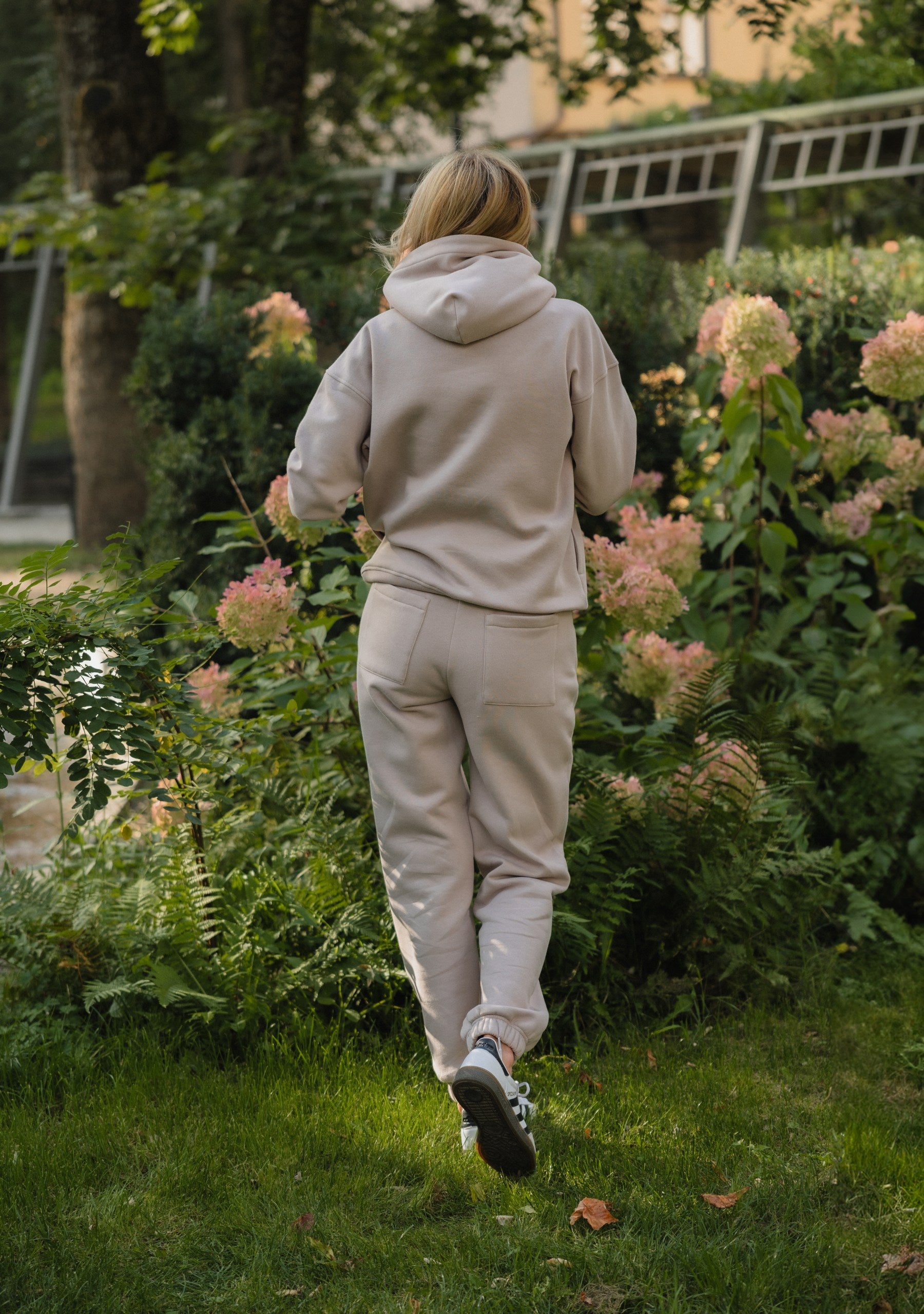 Genesis Sweatpants in Dusty Pink