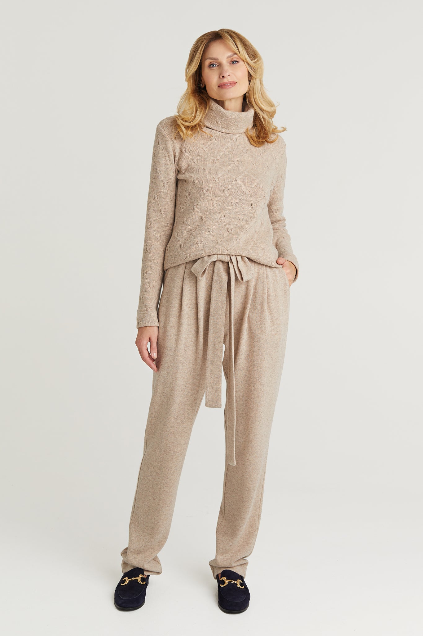 Gaudium Turtleneck Sweater With Pattern in Sand