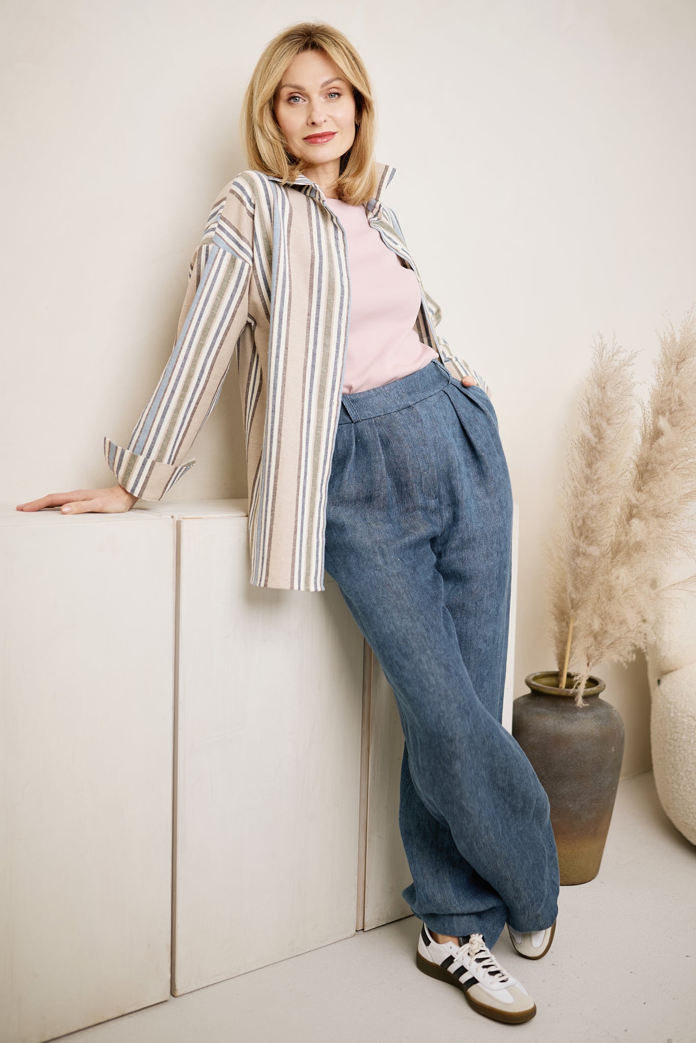 Denora Pants in Blue