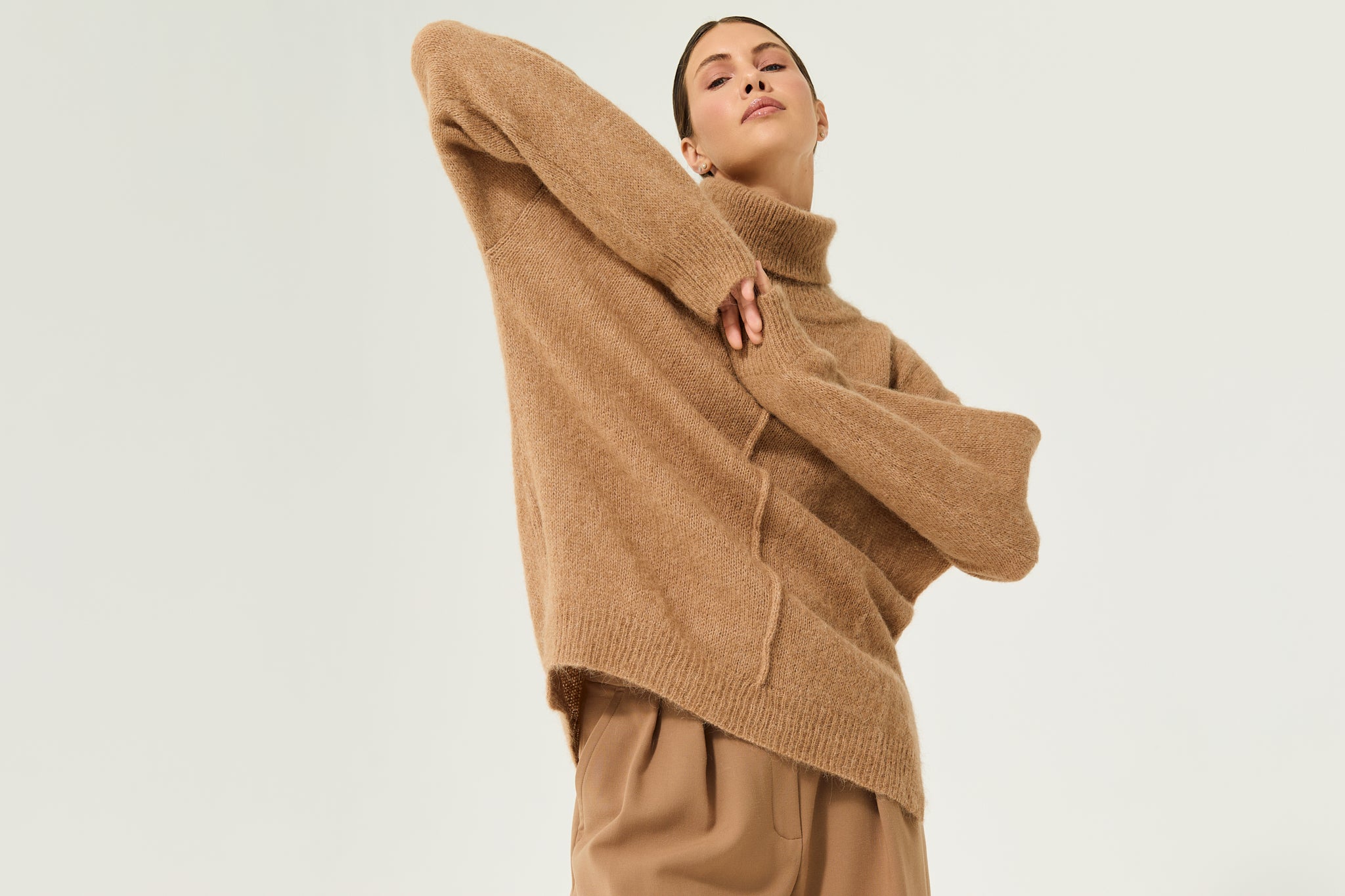 Altus Turtleneck Sweater in Brown