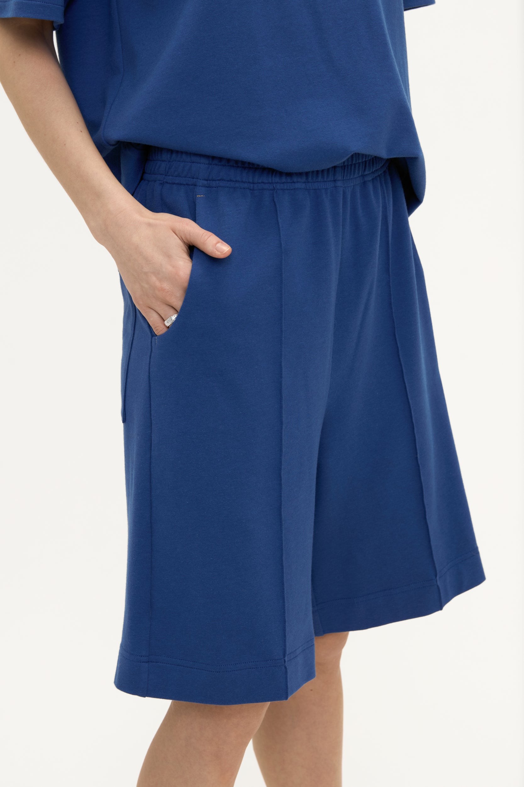 Palaidinės ir šortų duetas "Ovatio" - who'she