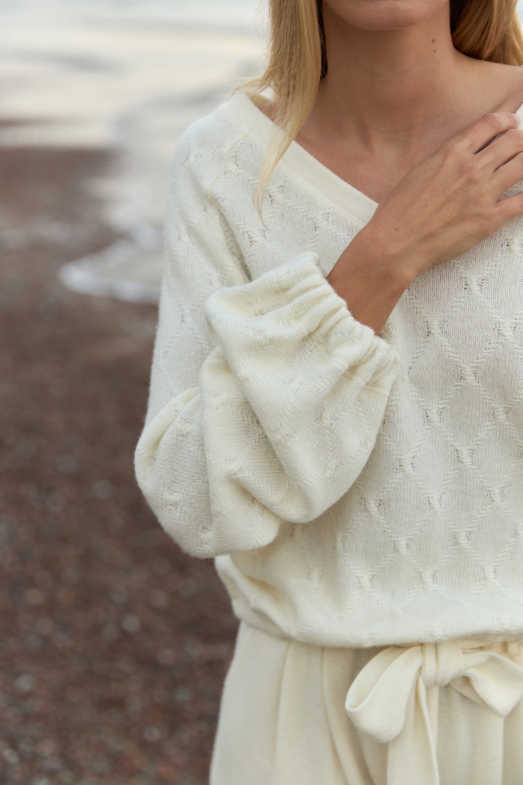 Perfectus Sweater in Ivory White