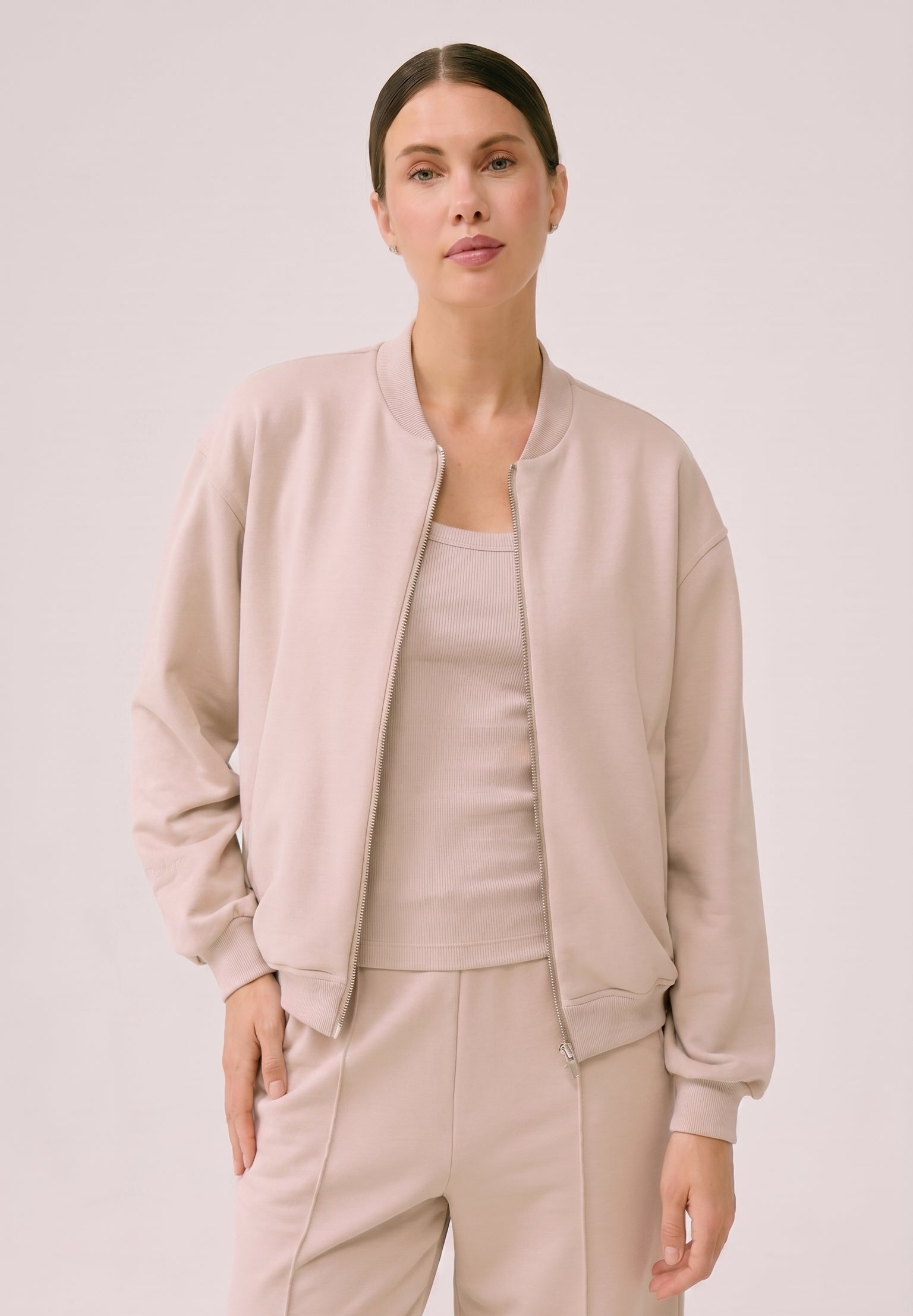 Solum Bomber jacket without collar in Creamy