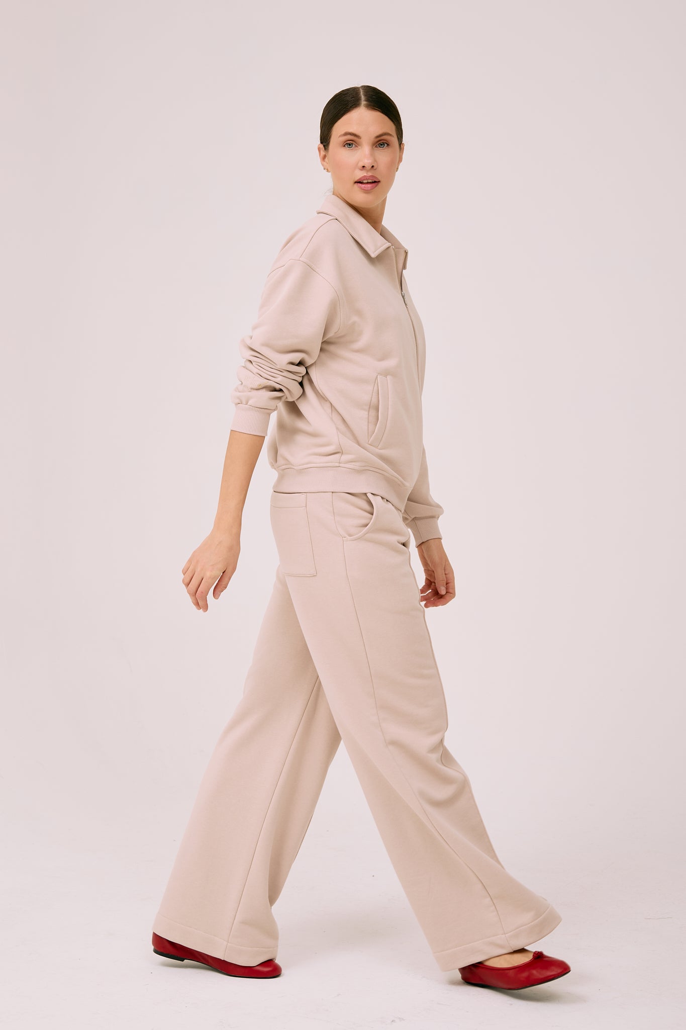 Otium Sweatpants in Creamy