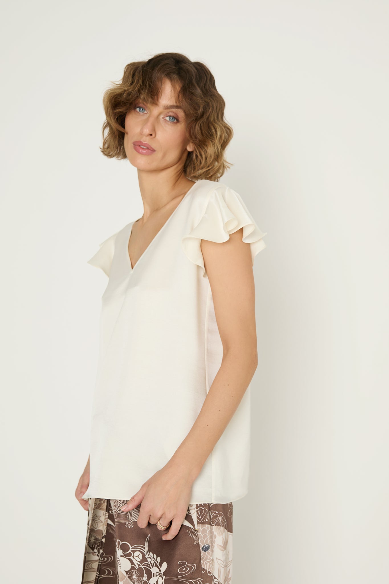 Aster Blouse in Ivory White