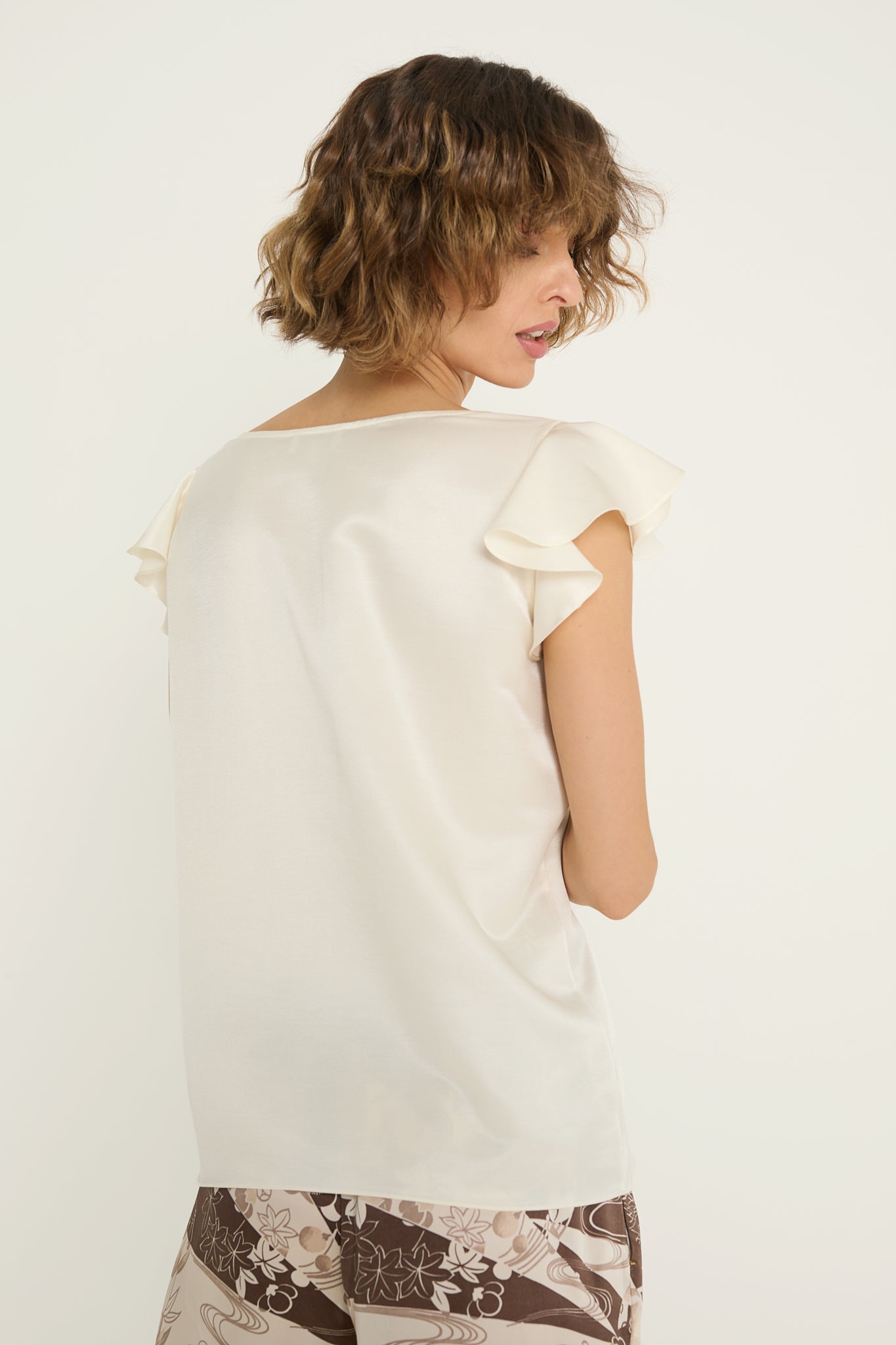 Aster Blouse in Ivory White