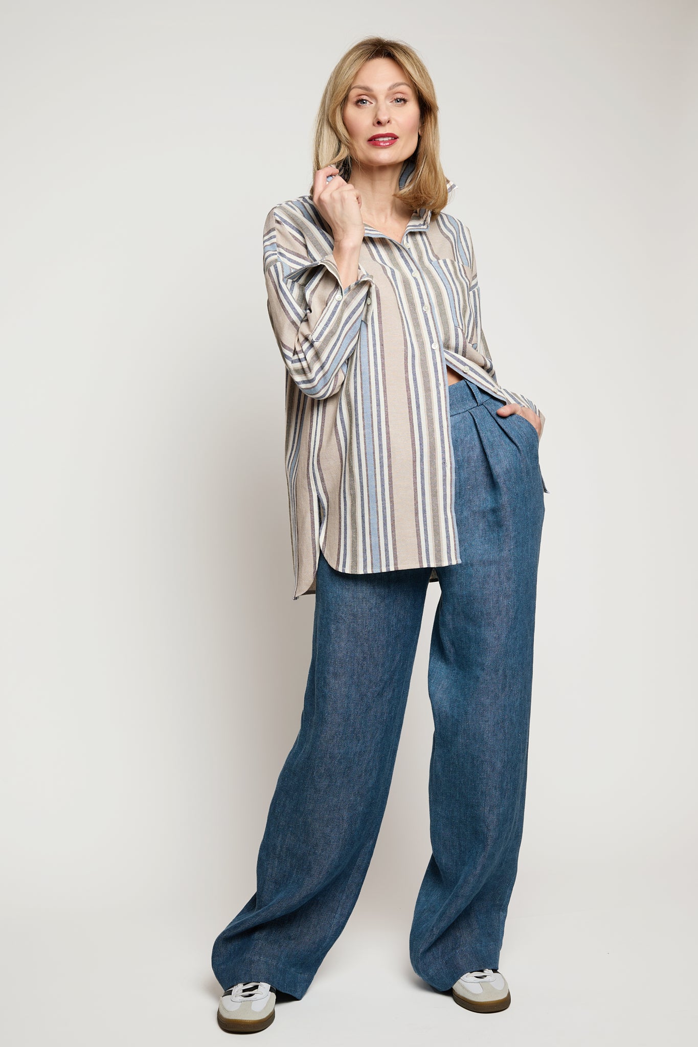 Denora Pants in Blue