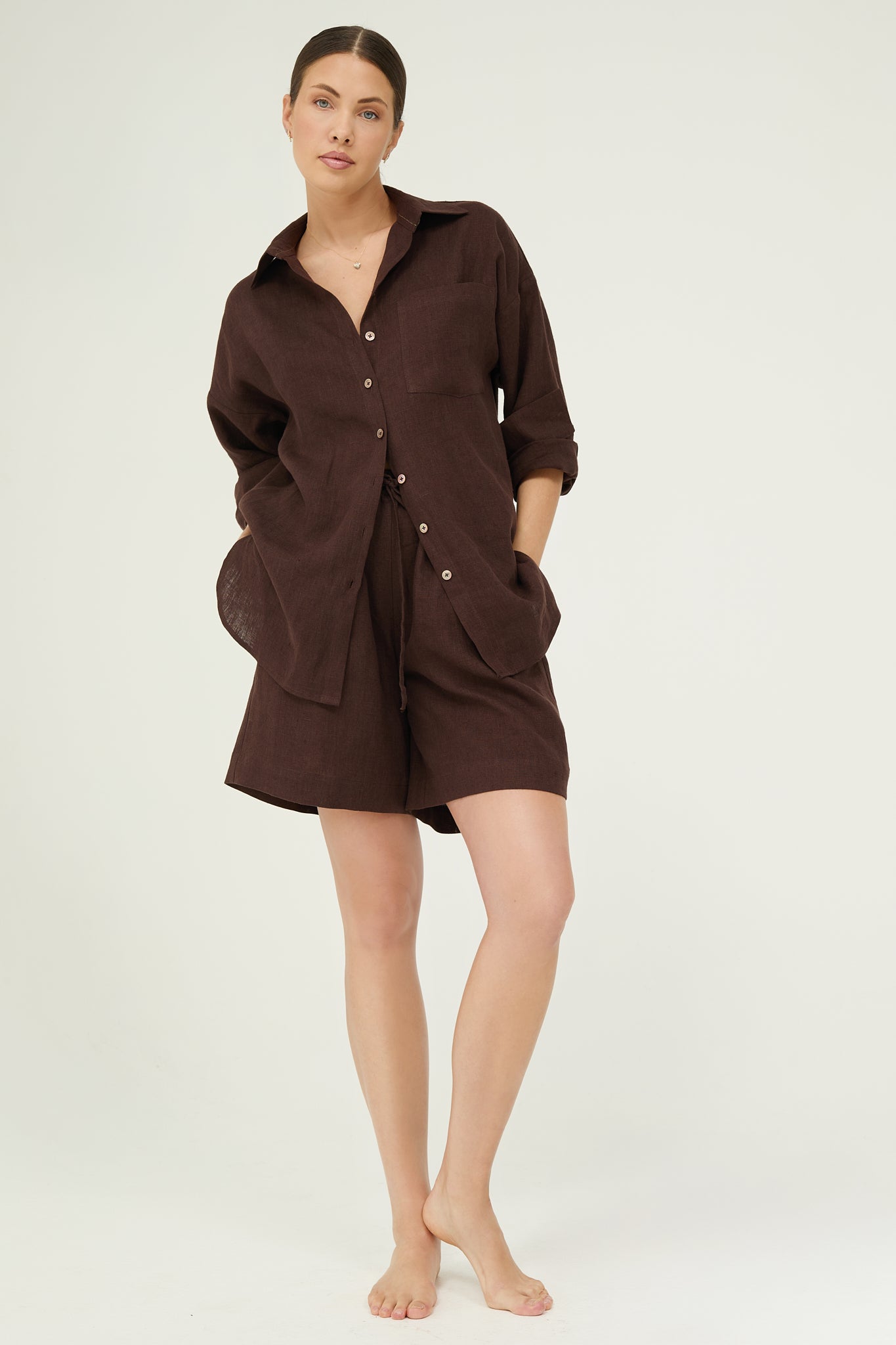 Terra shorts in Chocolate